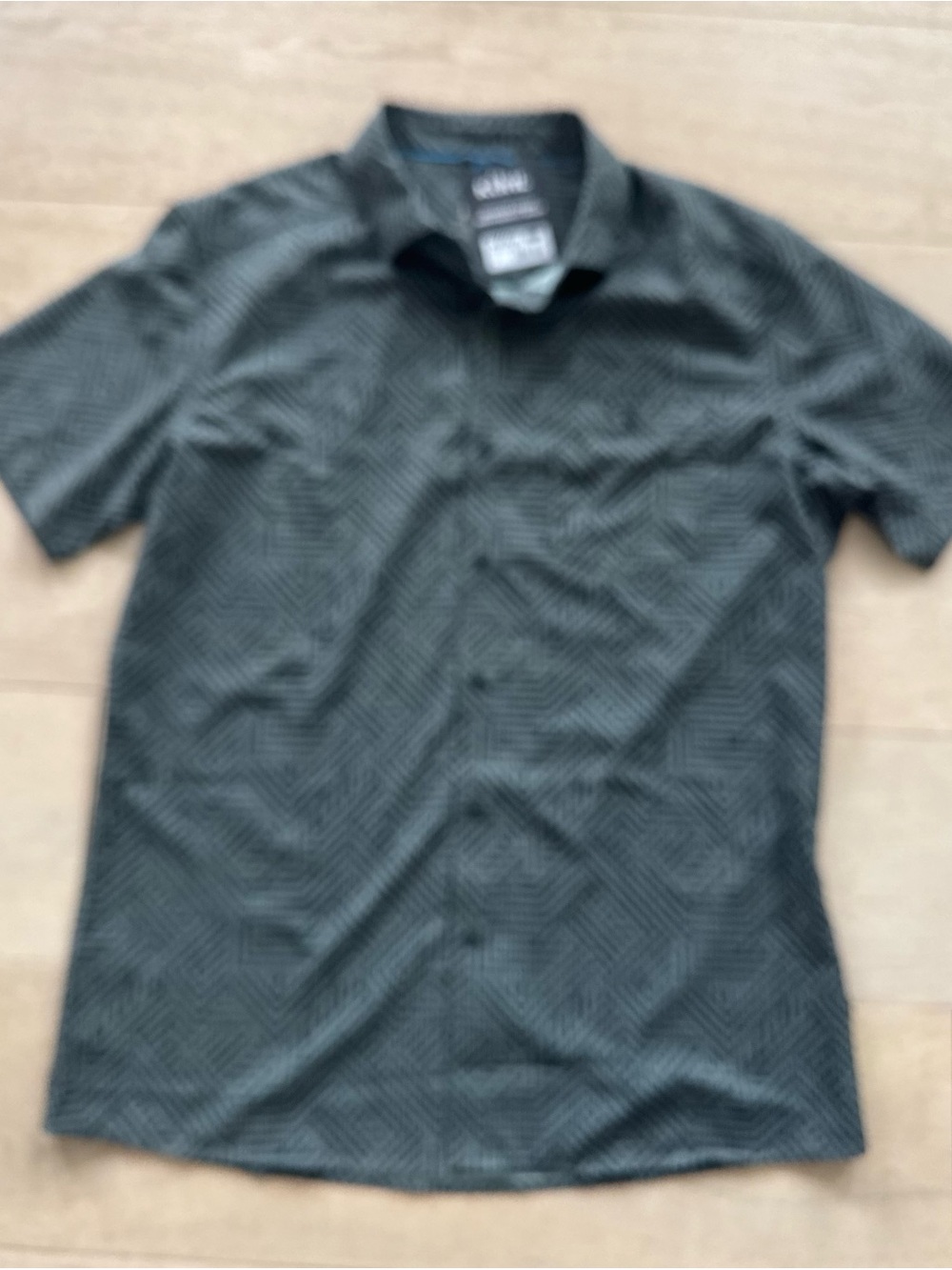 NWT KUHL Persuadr Short Sleeve shirt Green Onyx M - Picture 2 of 6